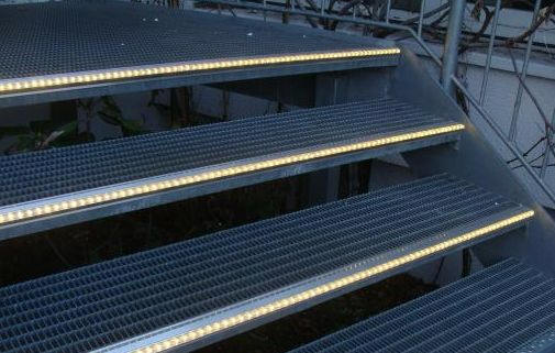 2 Meter Alu Treppenprofile mit LED Lichtschlauch
